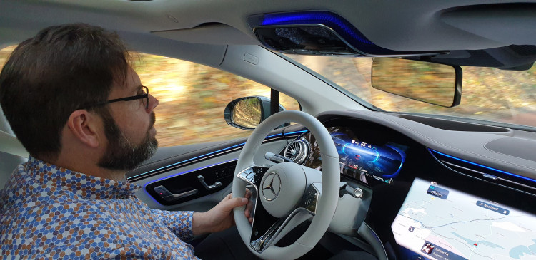 Review Mercedes Benz EQS: de beste elektrische auto ter wereld?